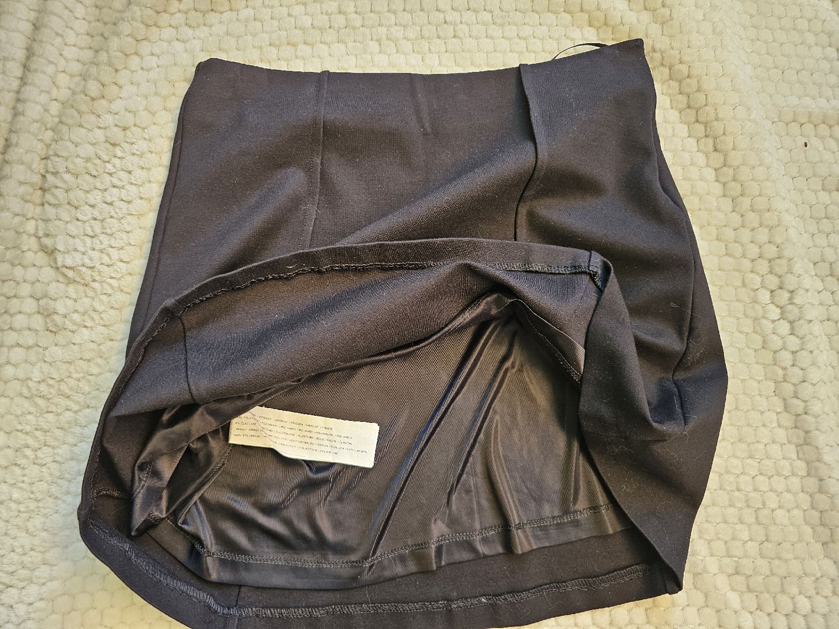 Mango Röcke: Jupe courte noire Mango M – Gebraucht aus Gland von Vee_0 2