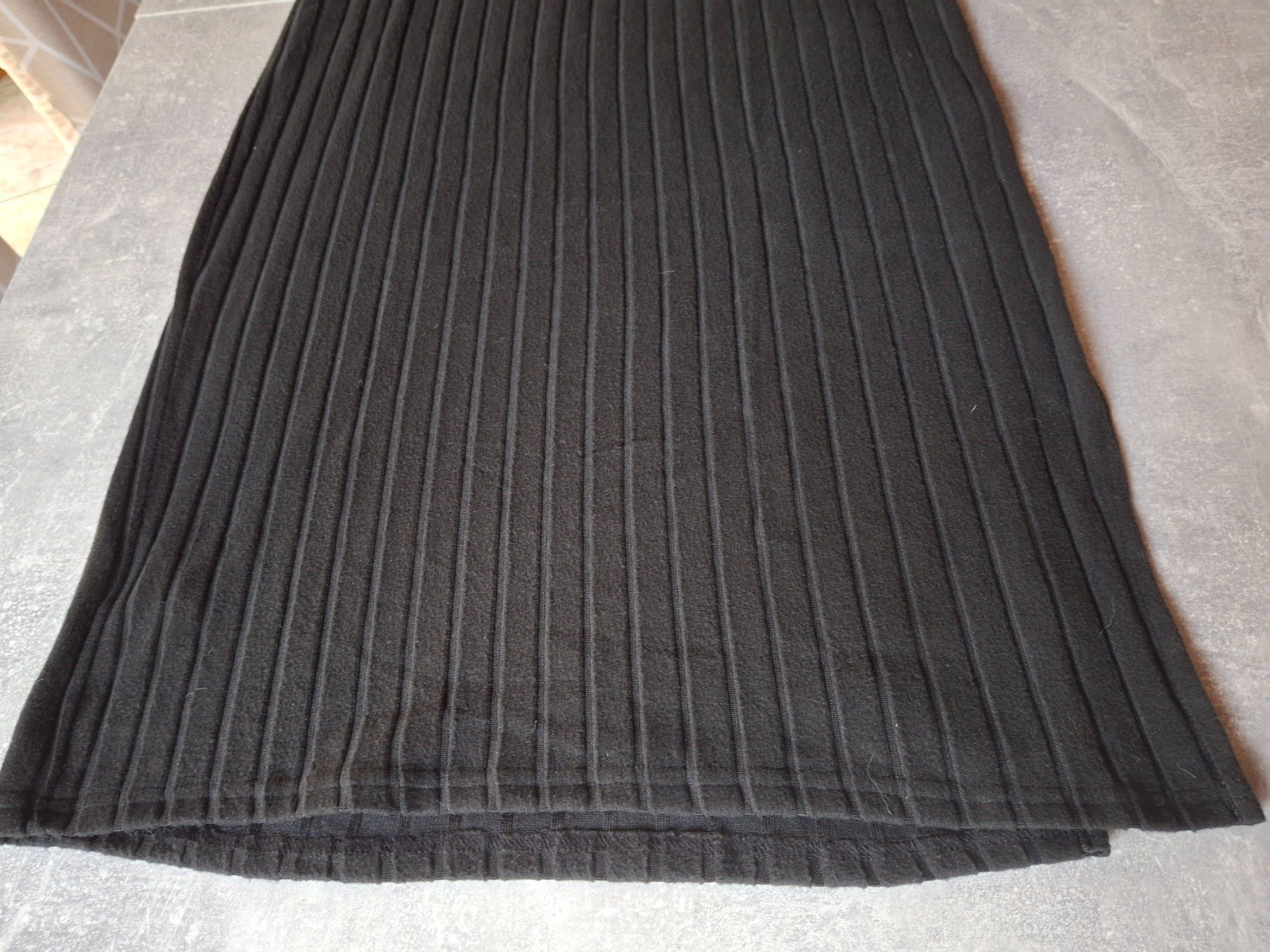 Vestiti: Robe noire taille M – Usato da Villiers venduto da san_jn5w 2