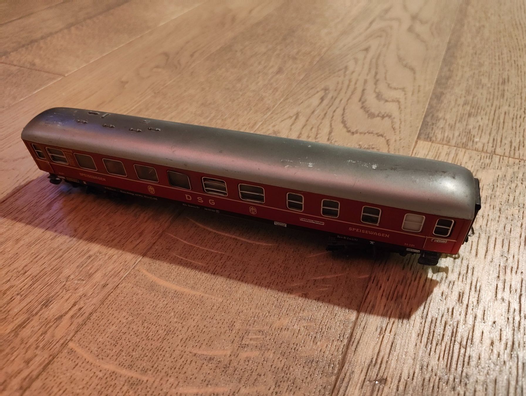 Märklin Modelleisenbahnen: Märklin DSG Speisewagen – Gebraucht aus Lonay von que_6phm 1
