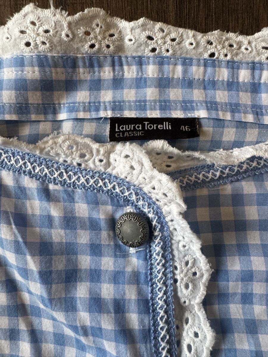 Camicette: Schöne Trachten Bluse von Laura Torelli – Usato da Buchs ZH venduto da crazyhandbaggirl123 3