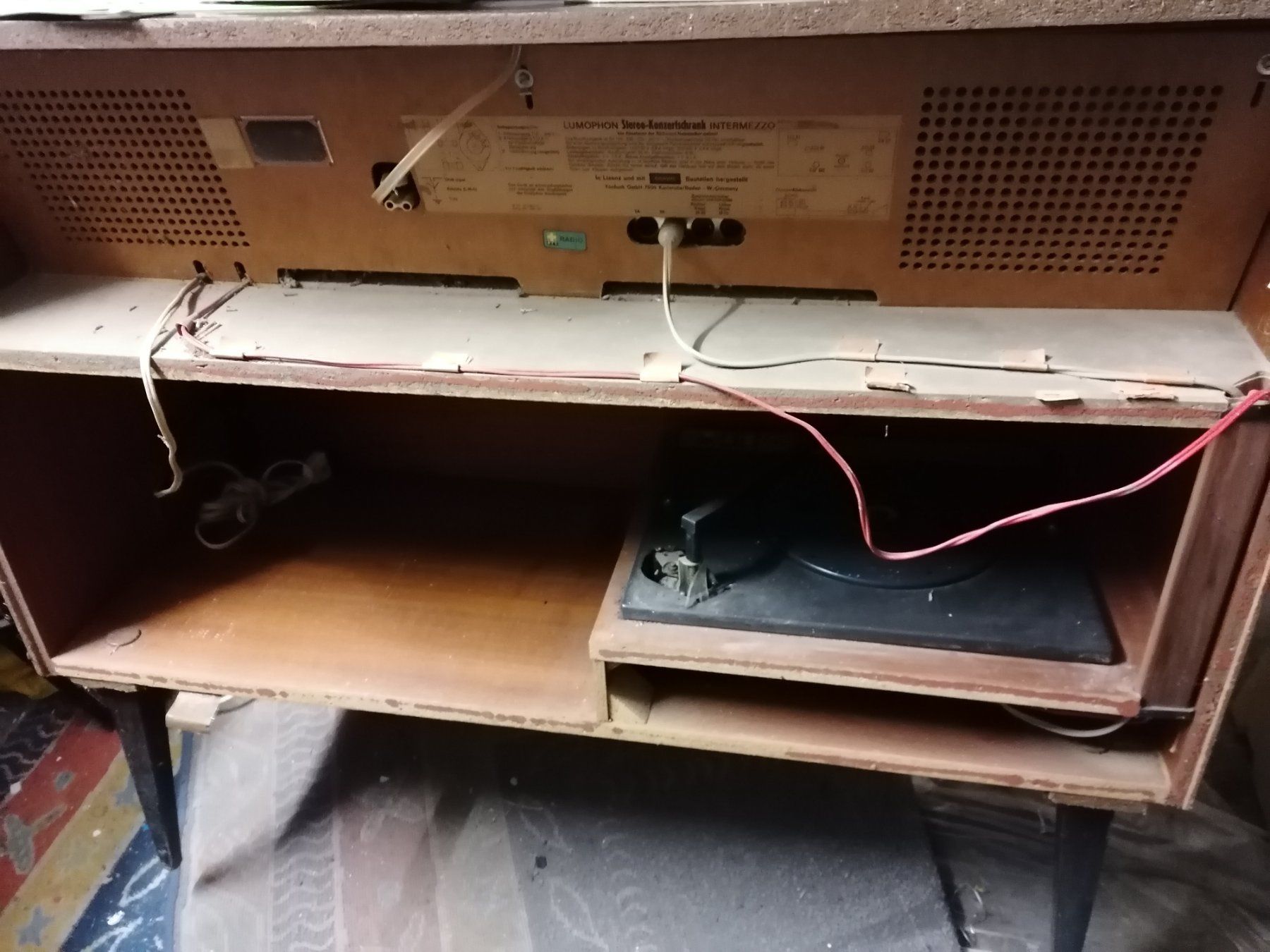 Giradischi: antik LUMOPHON AUTOMATIC 36.Stereo-Konzertschrank intermezzo – Usato da Biel / bienne venduto da Sarouch9 8