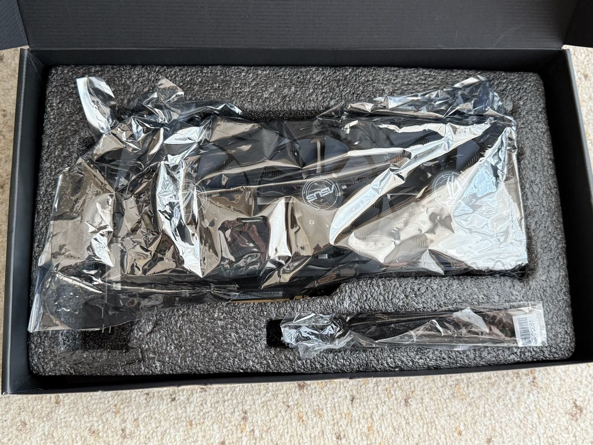 Amd Cartes graphiques: ASUS ROG Strix RX VEGA 64 OC Edition – D'occasion à Kreuzlingen par daminator_96 2