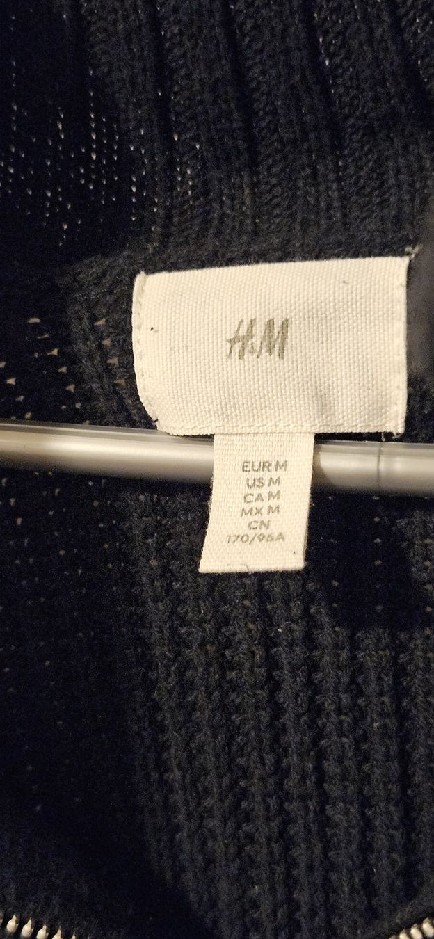 H&M Pullover & Sweatshirts: H&M Strickpullover, Gr. M, schwarz-weiss gestreift 👍 – Gebraucht aus Basel von NikaV13 3