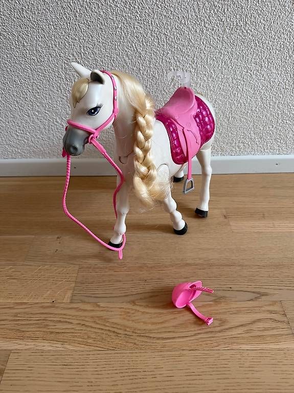 Bambole: Barbie Traumpferd interaktive Pferd, das auf dich reagiert! – Usato da Hüttikon venduto da Mellie422 2
