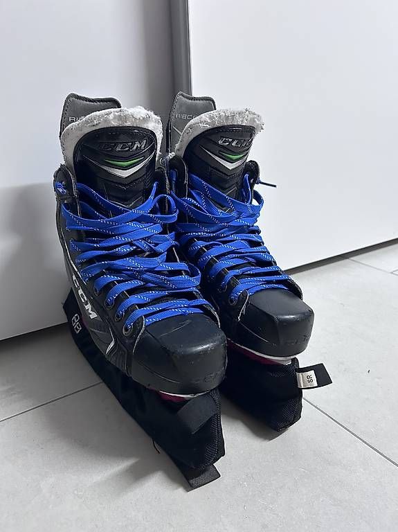 Ccm Schlittschuhe: CCM Ribcore 70K, 42, EE – Gebraucht aus Gibswil von bibus2008 3