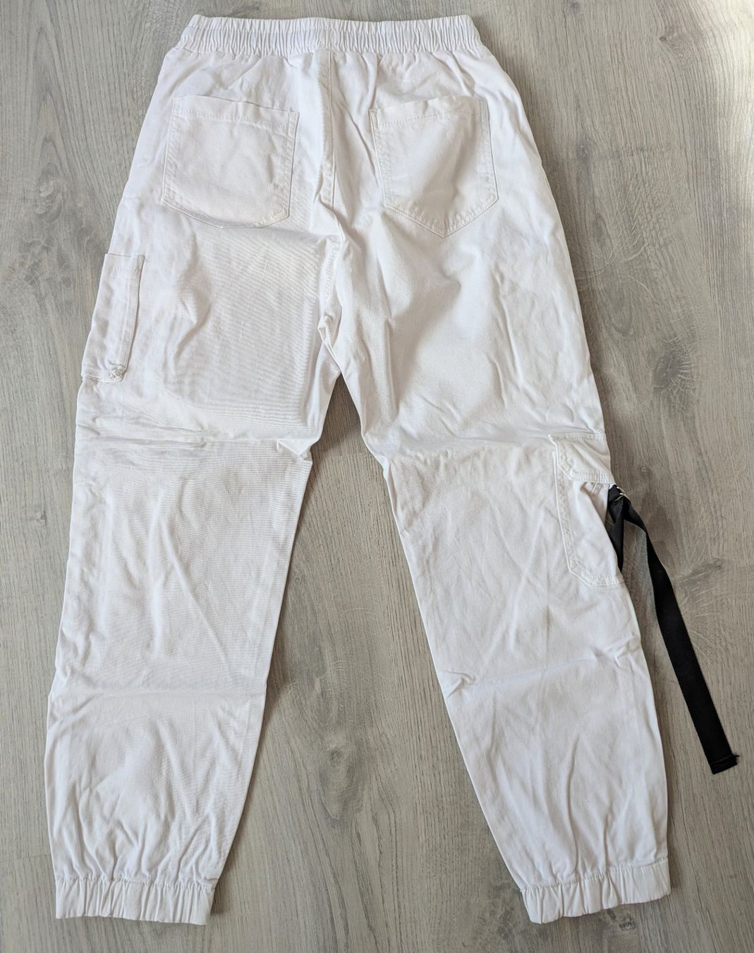 Pantaloni: Weisse Naumy Cargohose Gr. 38 – Usato da Goldingen venduto da YouAreMySunshine 2