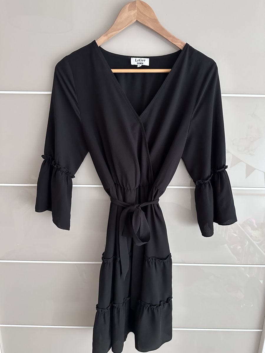 Kleider: Schönes schwarzes Kleid, Grösse 38 – Gebraucht aus Basel von Meli-92 2