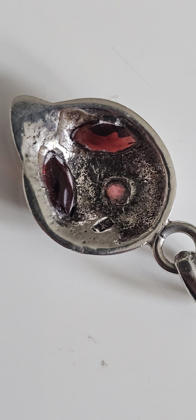 Ciondoli: 925 Silber Alien Anhänger mit Granat Steine – Usato da Ostermundigen venduto da Secundo_Hand 2