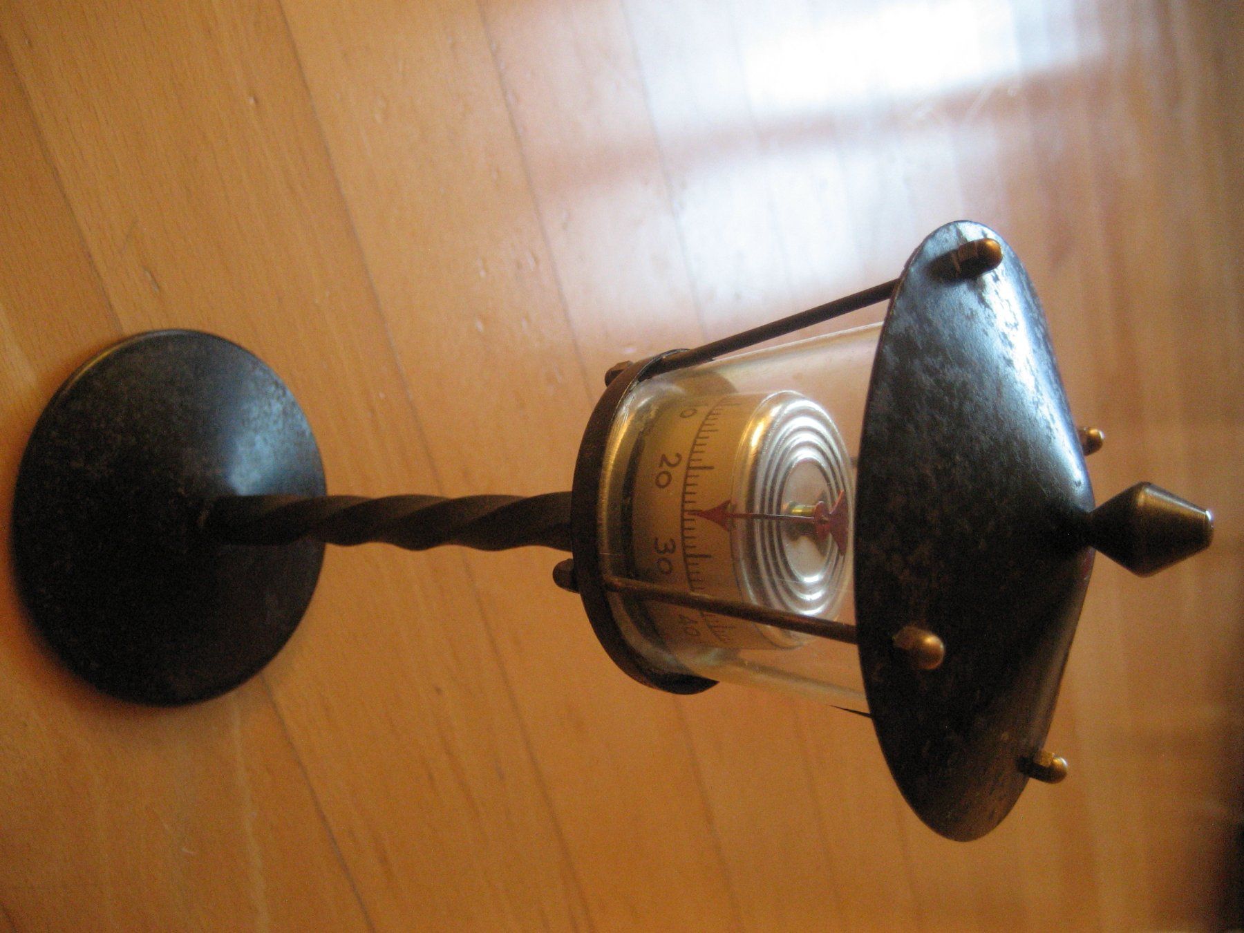 Autres articles pour la maison: Thermometer in Lampenform – D'occasion à Unterengstringen par Olifant4