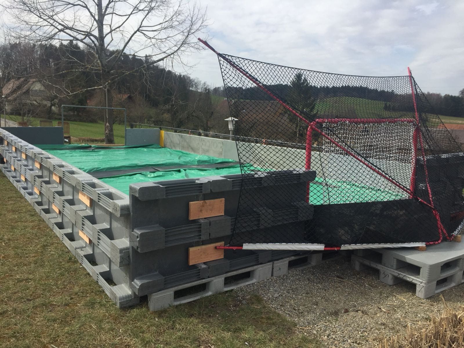 Revêtements de sol: Liquidation *** Glice Synthetikeis Eisbahn – D'occasion à Guntalingen par Phm0 3