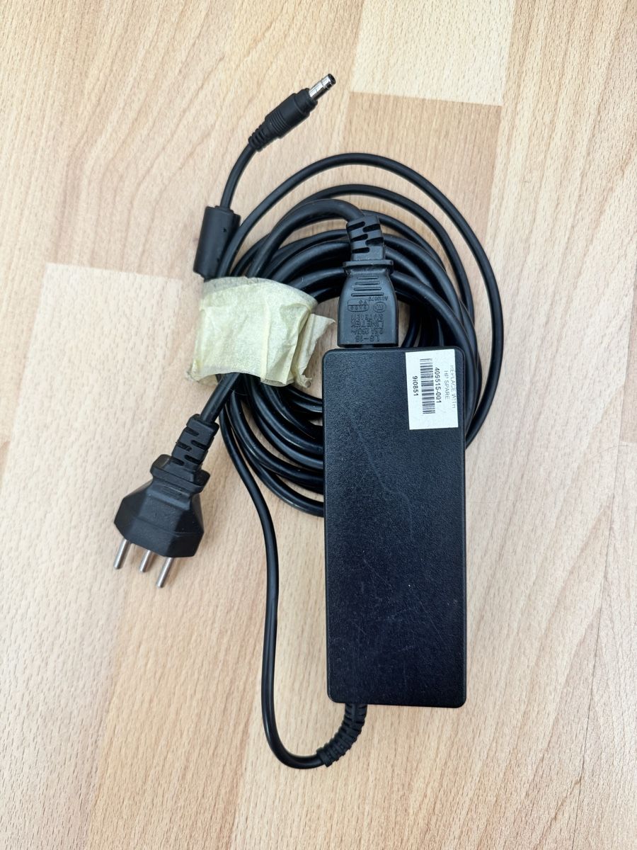 Caricabatterie: Original HP Netzteil / Ladegerät 90W – Usato da Uetikon am See venduto da Ala888