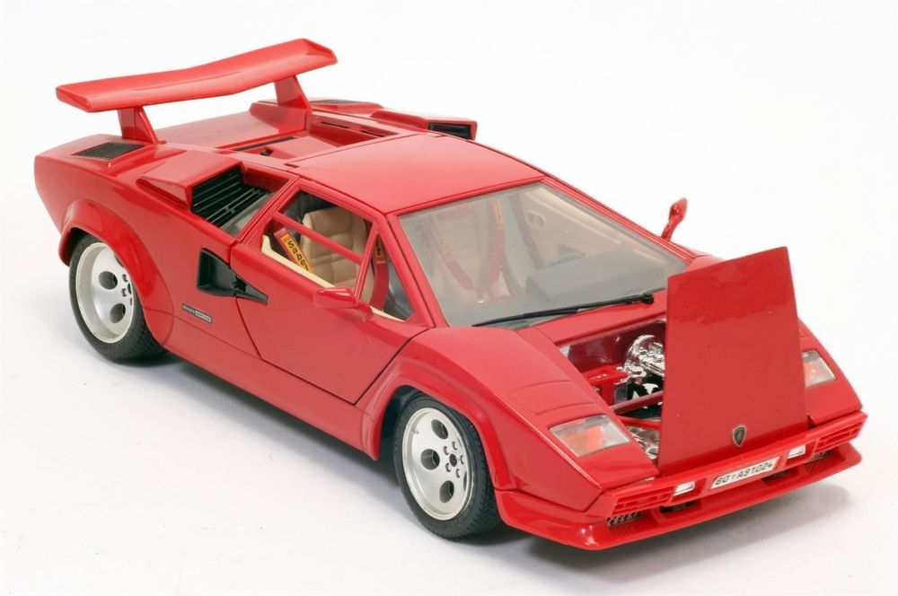 Burago Lamborghini Countach 1988 blanche 1/18 boite