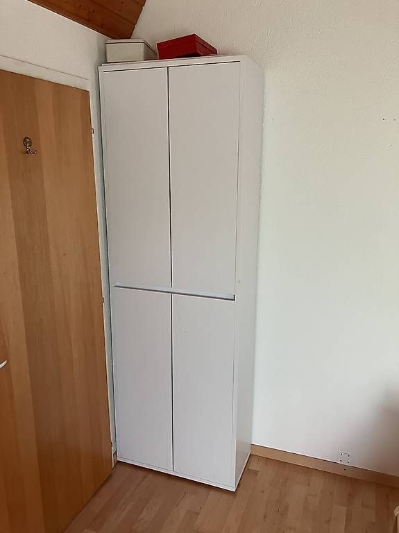 Schränke: Armoire – Gebraucht aus Düdingen von chi_7j5l