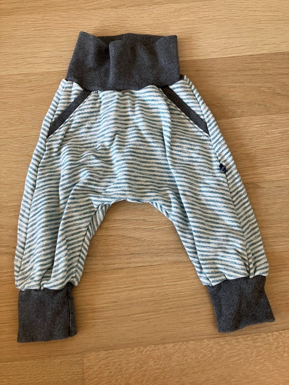 Hosen: Hose Gr. 74 - Nom nom by anina – Gebraucht aus Zürich von tscherel