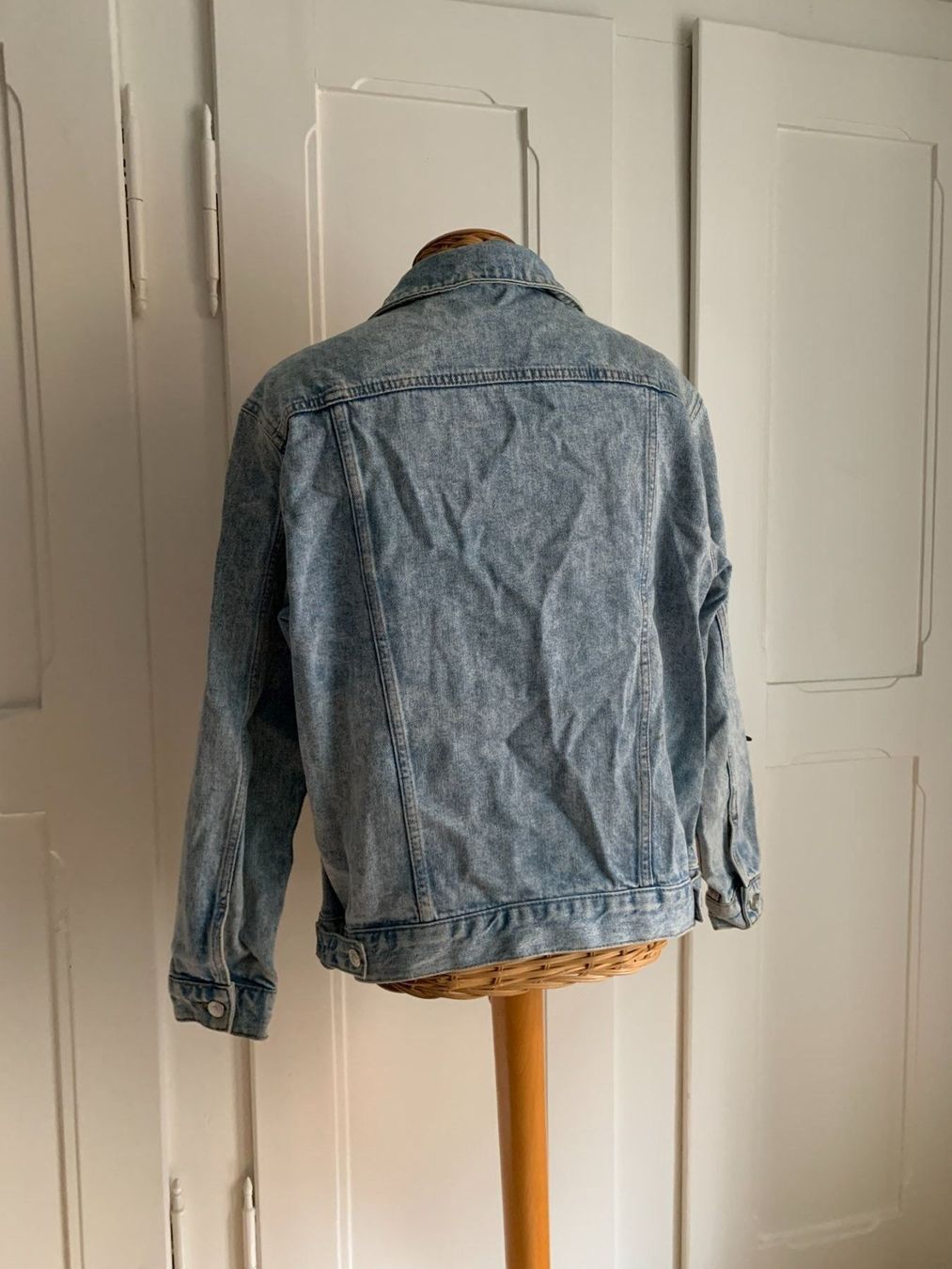 Topshop Giacche: TOPSHOP - Jeansjacke hellblau 38 – Usato da Zürich venduto da Diazaio 2