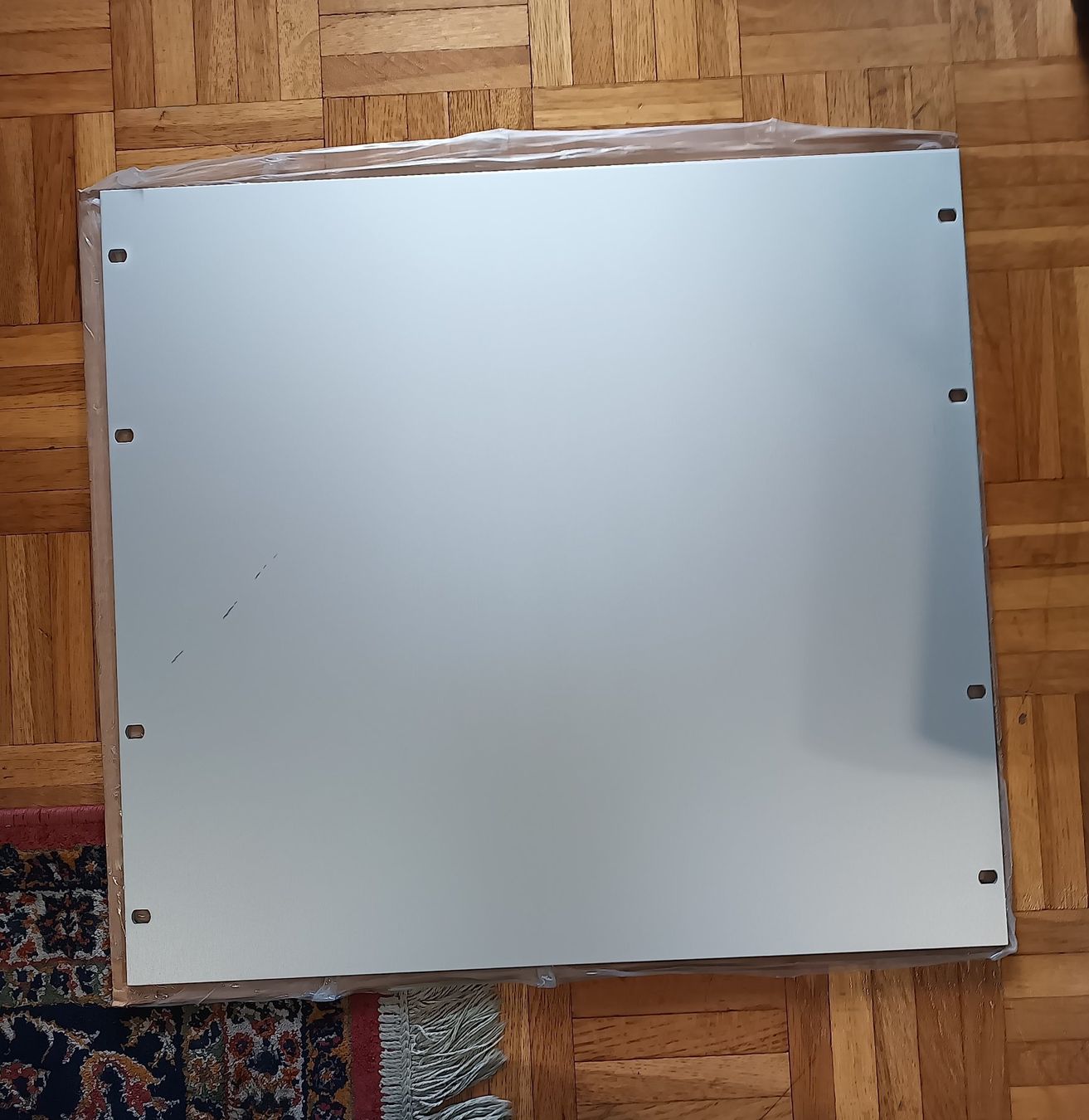 Supporti a parete: 19'' 10HE Frontblende (Schroff 40304083) – Usato da Dübendorf venduto da e-schop24 3