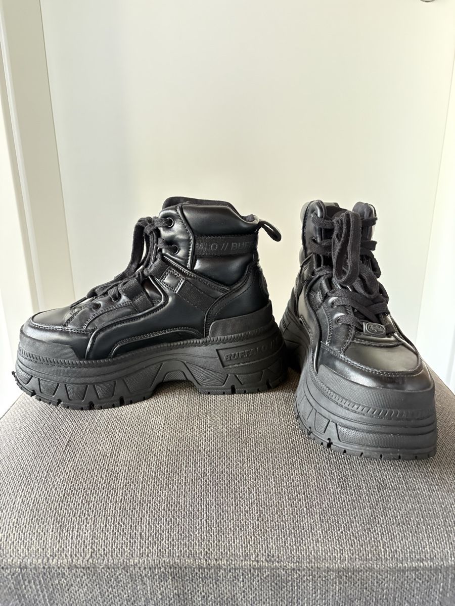 Buffalo Scarpe da donna: Scarpe Buffalo nere – Usato da Camignolo venduto da noe_g9ln 1