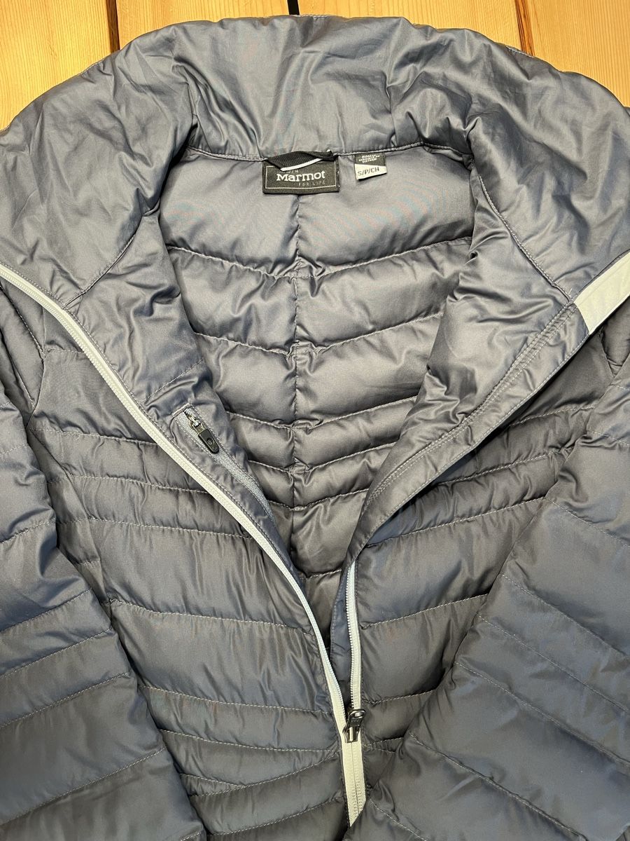 Marmot Jacken: Marmot Steppjacke / Steppmantel - Gr. S +gratis Wollschal – Gebraucht aus Davos Dorf von AJRMBA 3