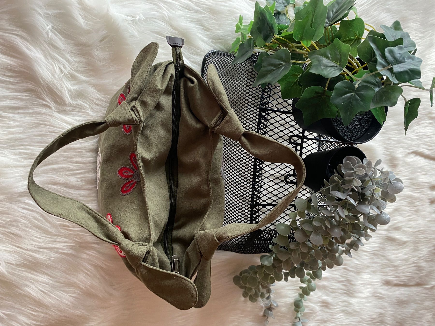 Borse da donna: Handtasche OliveGrün – Nuovo (secondo la descrizione) da Duebendorf venduto da Alexandertreyer 4
