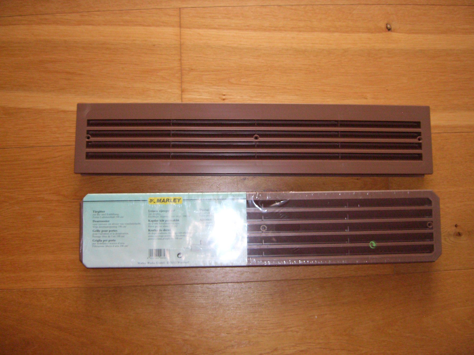 Ventilazione: 2 LÜFTUNGSGITTER  PVC  BRAUN – Usato da Tann venduto da elolecig 1