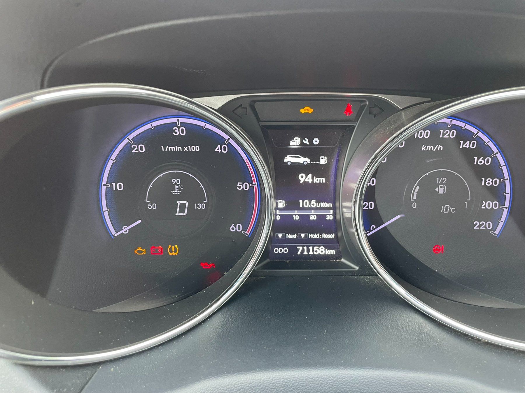 Hyundai Automobili: HYUNDAI NUR CHF 9'990.-- – Usato da Altdorf UR venduto da Gisleruri 4