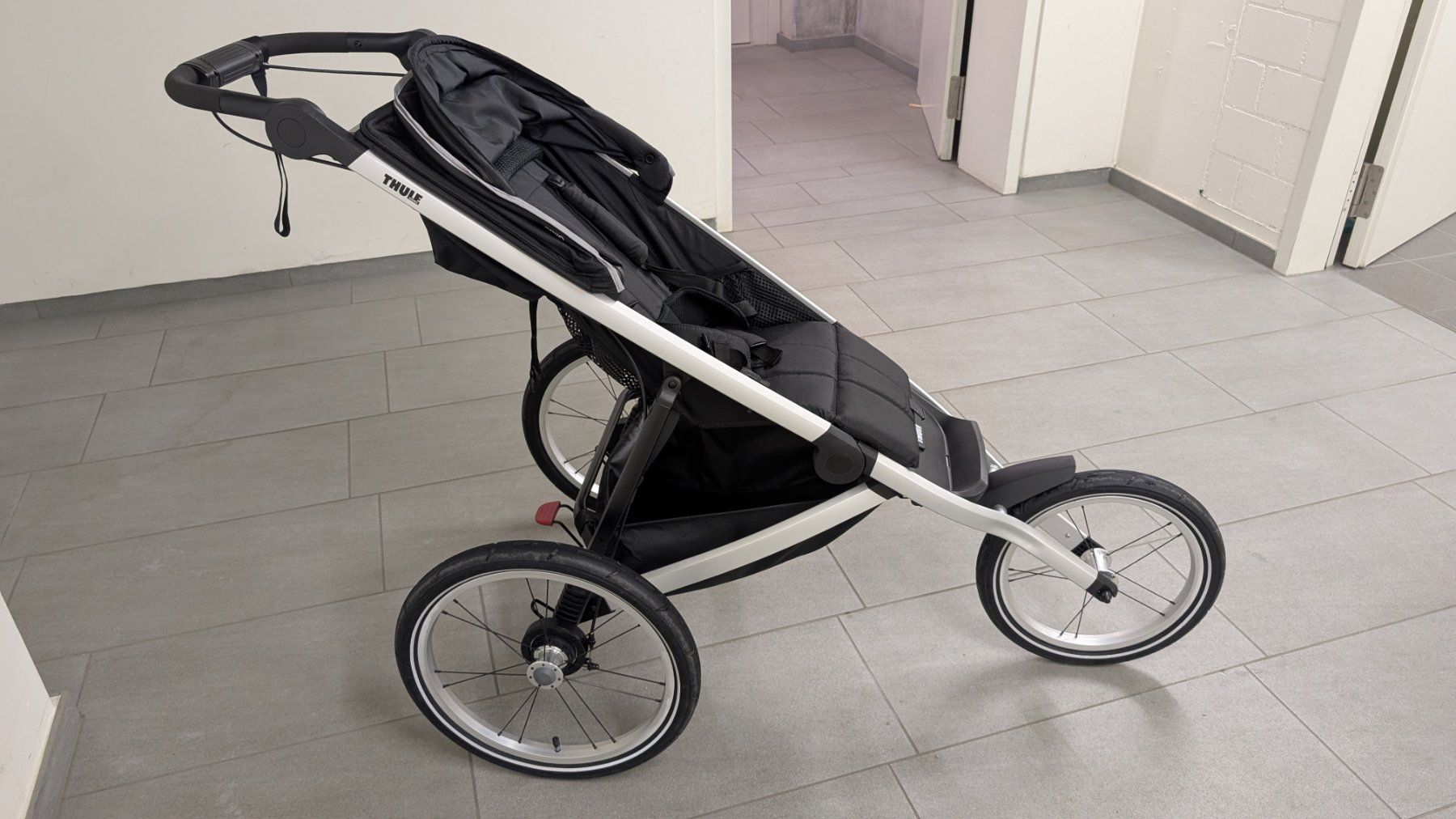 Thule Kinderwagen: Sportkinderwagen Thule Glide 2 – Gebraucht aus Wangen b. Dübendorf von Damdan 2
