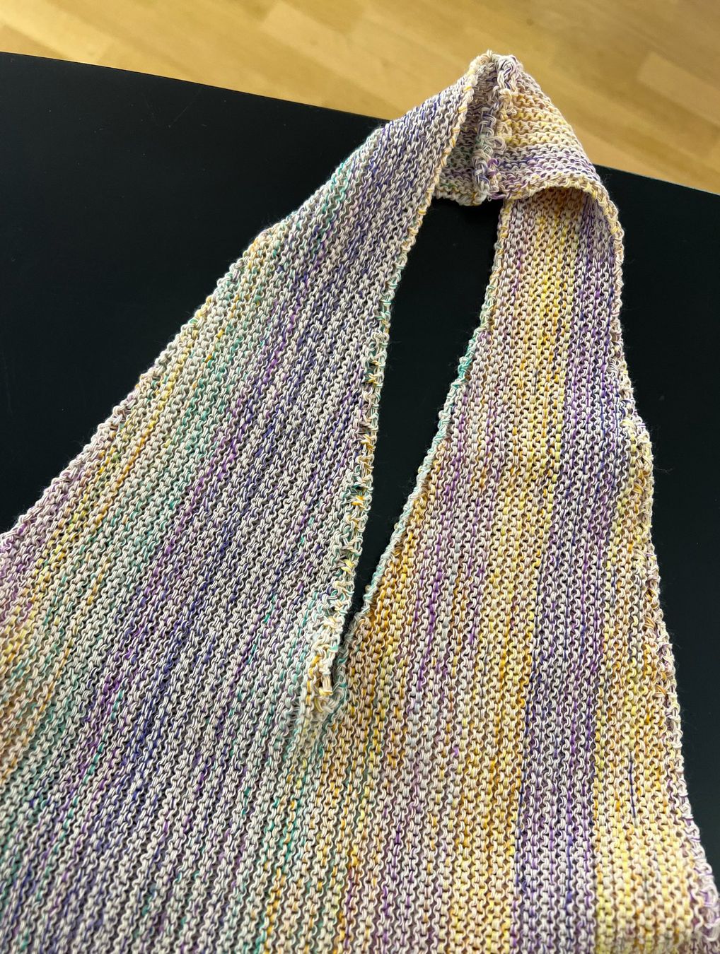 Tops: gestricktes Neckholder-Top – Neu (gemäss Beschreibung) aus Zürich von Naebeli 2