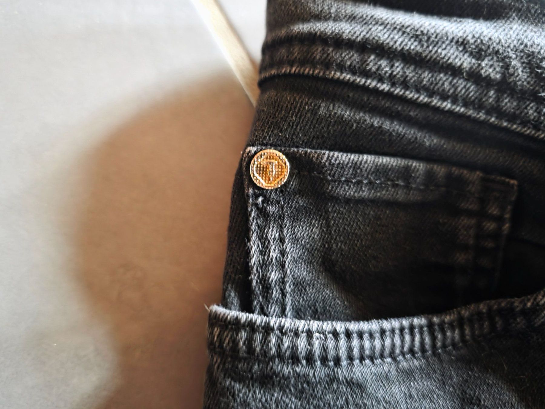 Trussardi Jeans: Damen Trussardi Stretch Jeans Gr. 48/34 – Usato da Walterswil BE venduto da Lonitti 8