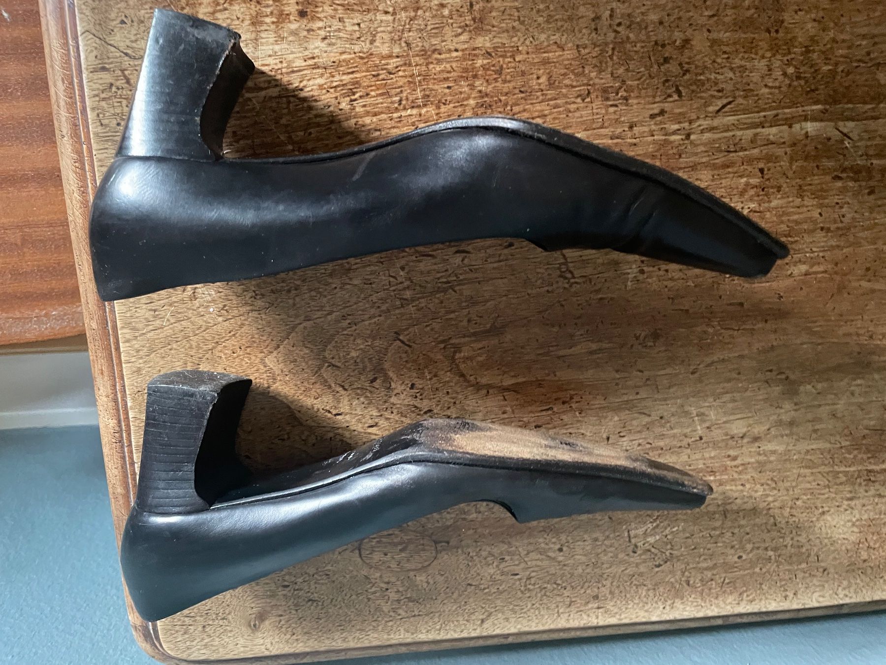 Sergio Rossi Scarpe da donna: Sergio Rossi schwarze klassische Pumps 39 – Usato da Bern venduto da Rigoler 5