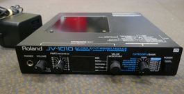 Roland JV-1010 Synthesizer