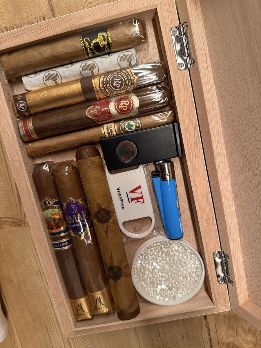 Humidore: Zigarren + Humidor + Zübehor – Gebraucht aus Seuzach von kaufes8 1