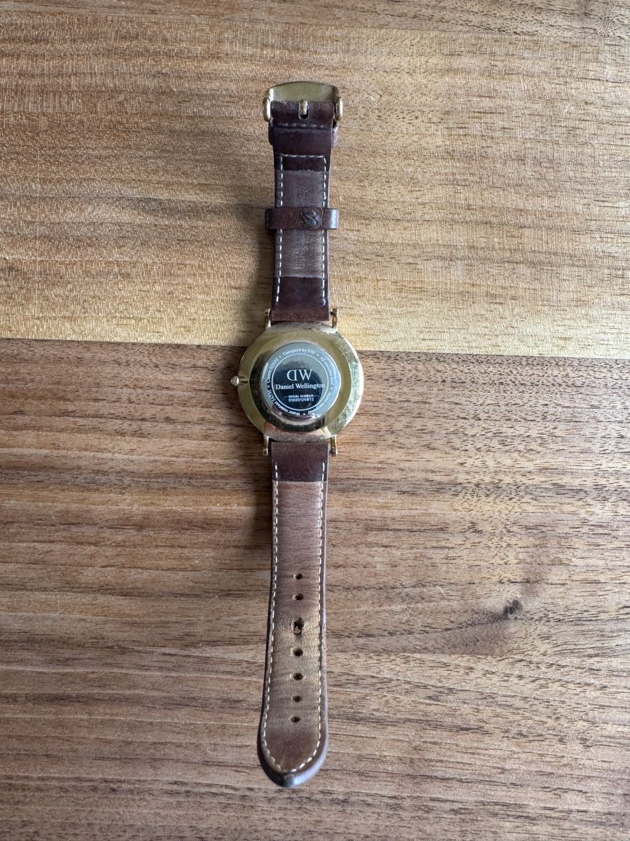 Daniel Wellington Orologi: Damenuhr von Daniel Wellington – Usato da Ostermundigen venduto da Clood 2