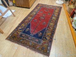 Orientteppich handgeknüpft rot blau mehrfarbig