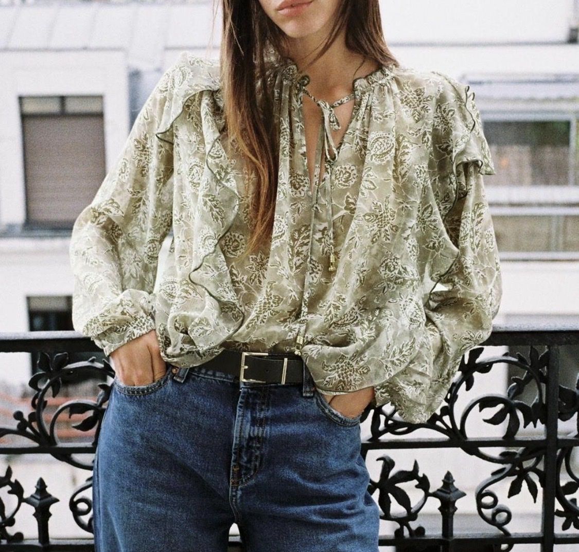 Chemisiers: Zara blouse  – Neuf (Voir description) à Genolier par nz44