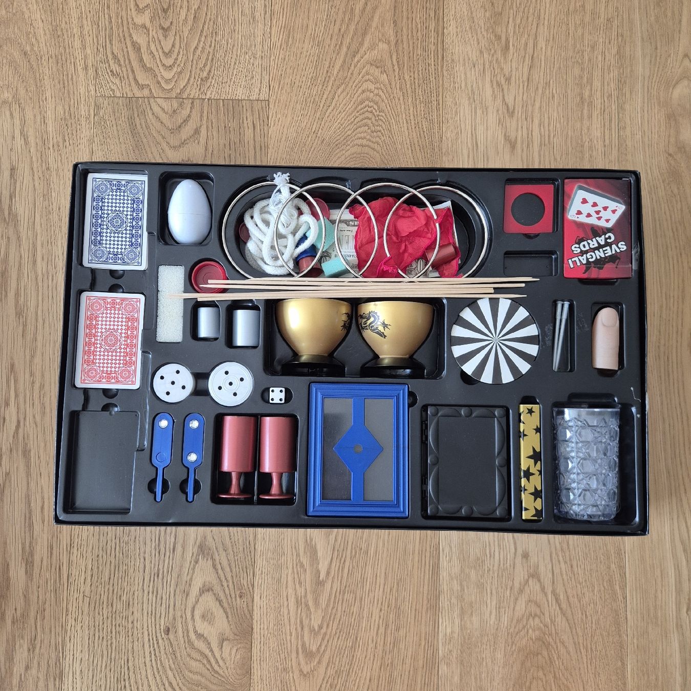 Kosmos Giochi: Die Zauberschule Magic Deluxe Edition – Usato da Herznach venduto da cur_6dkr 3