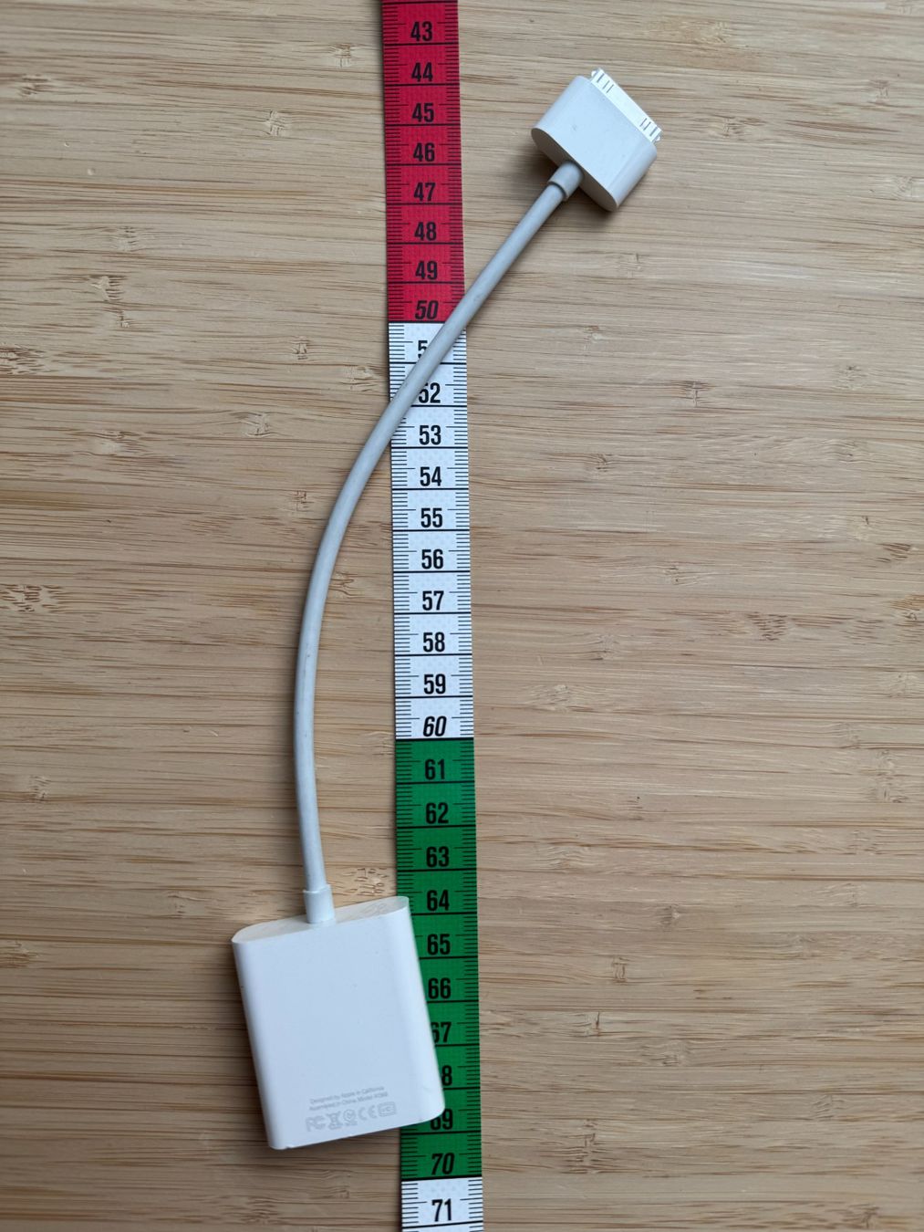 Apple Laufwerke & Adapter: Apple 30 Pin to VGA - Adapter – Gebraucht aus Winterthur von YaV 3