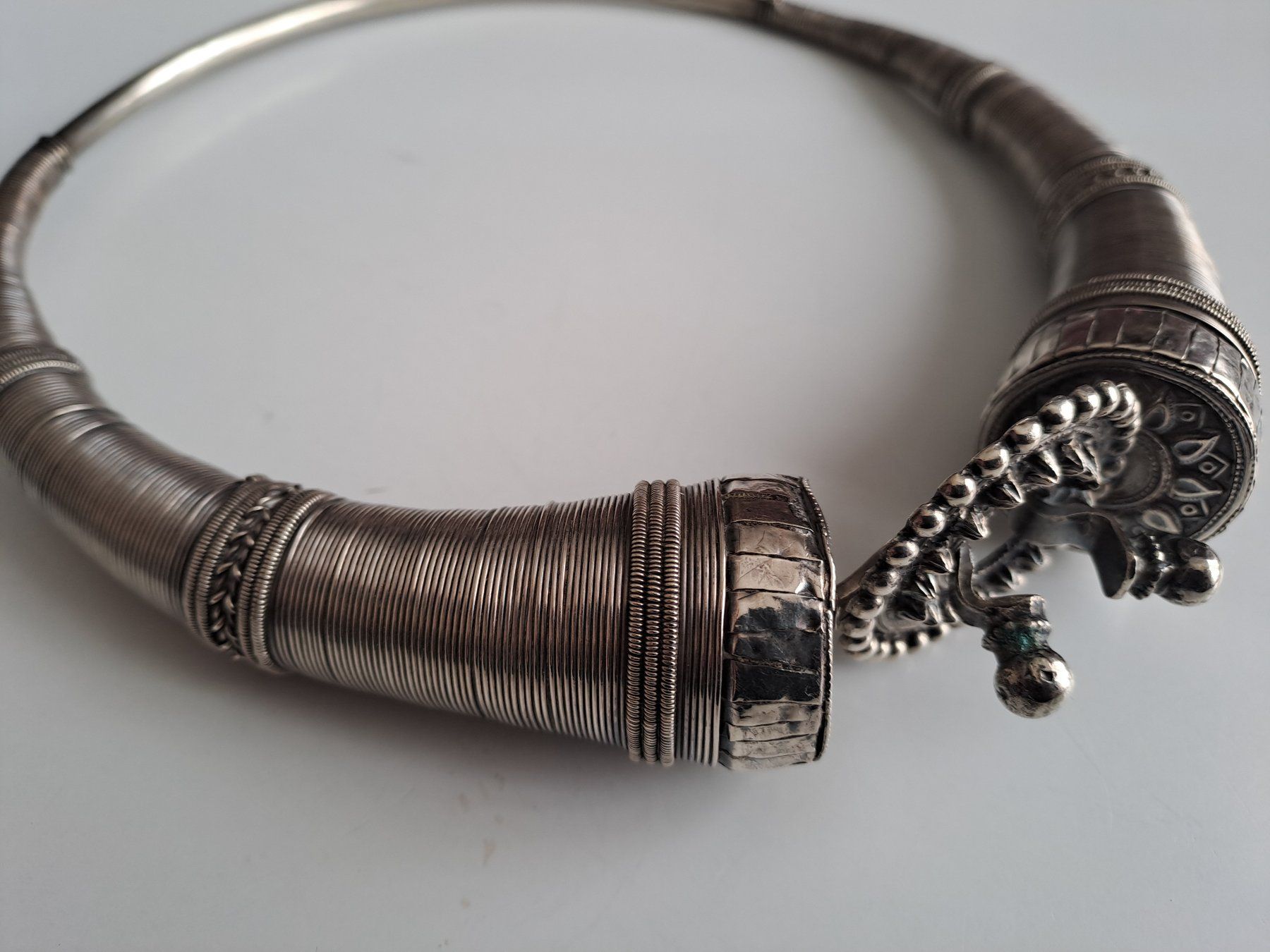Colliers: COLLIER ARGENT  RAJASTHAN ANCIEN – D'occasion à LAUSANNE par KWEW 2