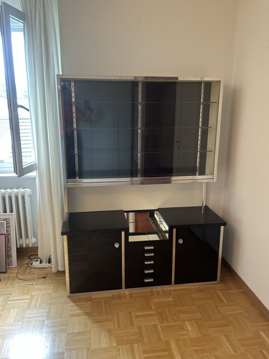 Vitrinen: Vitrinenschrank  – Gebraucht aus Thalwil von gil_n89h