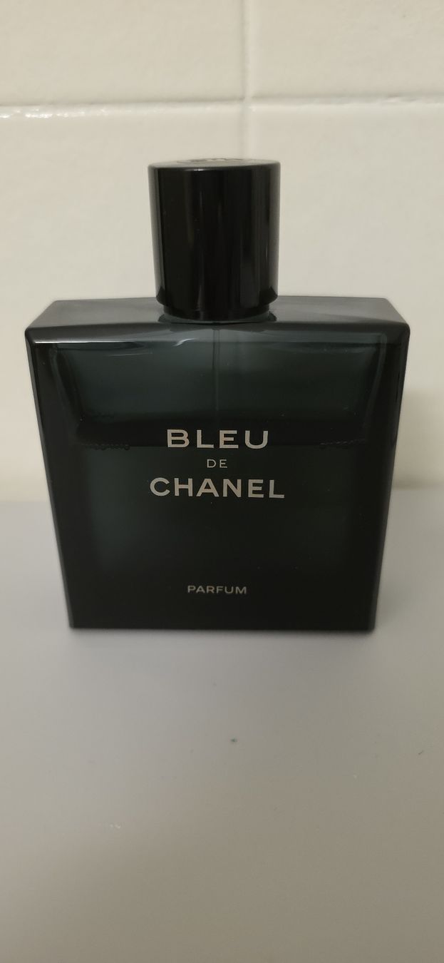 Chanel Profumi & Eau de Toilette: Bleu De Chanel Parfum 100 ml – Usato da Flawil venduto da Heartbreaker 1