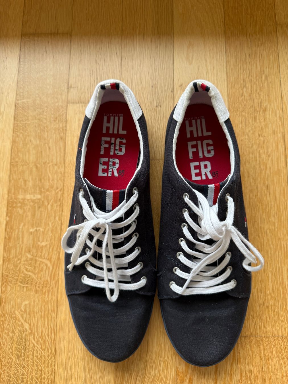 Tommy Hilfiger Scarpe da uomo: Tommy Hilfiger Schuhe - Grösse 44 – Usato da Baden venduto da polveres 1