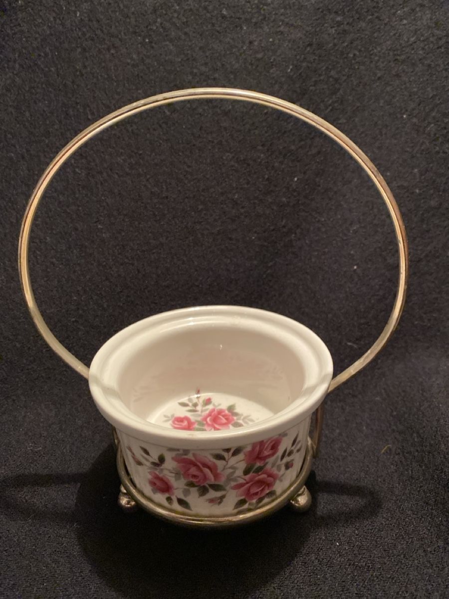 Wedgwood Ciotole: Schale Wedgwood Rosenmuster – Usato da Dübendorf venduto da cchiarello 1