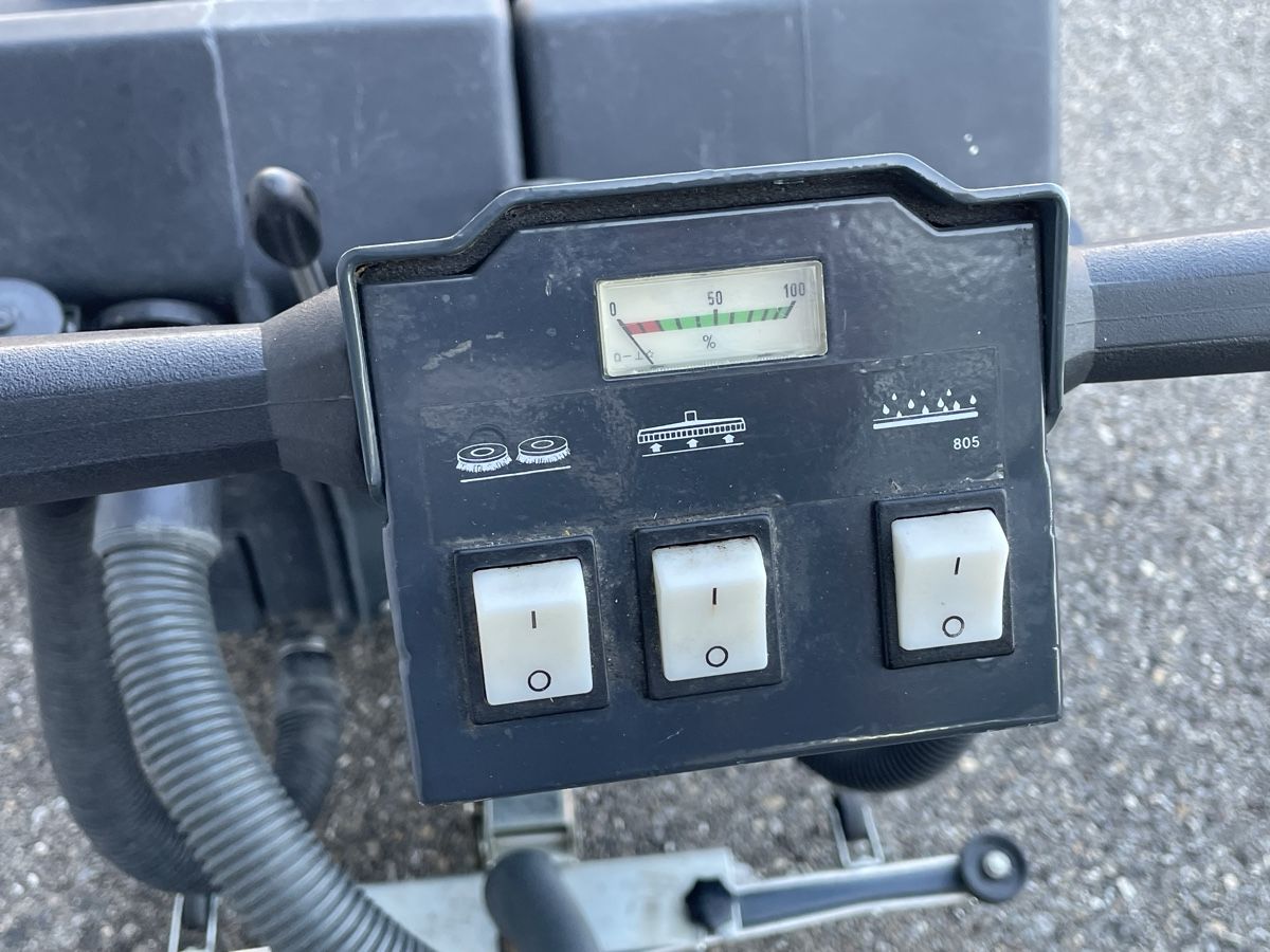 Cleanfix Alle Maschinen: Cleanfix Scheuersaugmaschine  – Gebraucht aus Berg TG von jaccobi 5