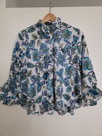 Bluse mit Blumenmuster M. Fyrsinger Gr. 3, Top Zustand
