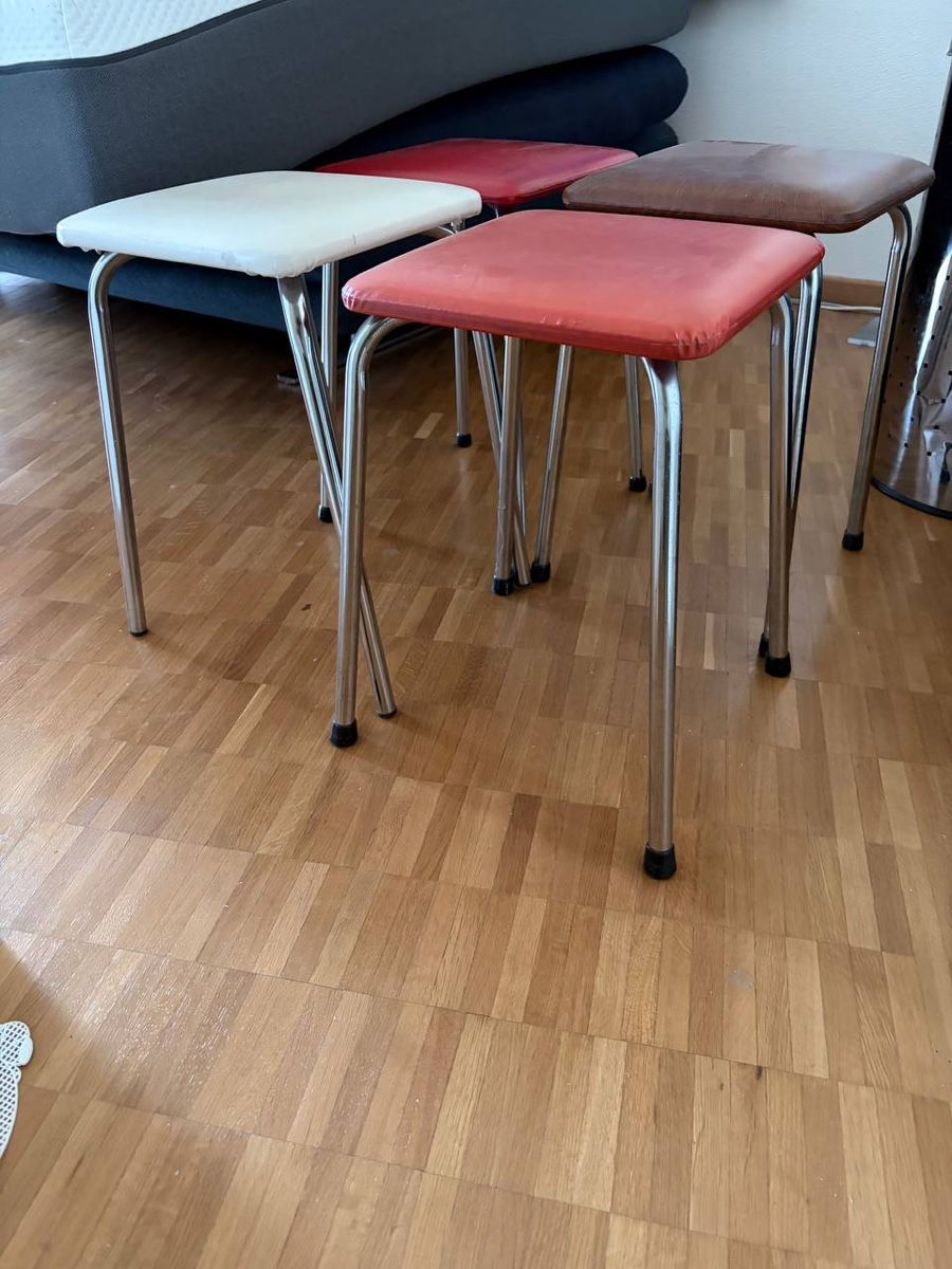 Tabourets: 4 Hocker – D'occasion à Bonstetten par Ebano-