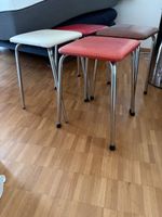 4 Hocker