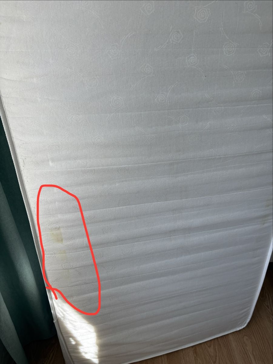 Materassi: Zwei Matratzen 200 x 90. – Usato da Weinfelden venduto da rev_h9mv 1