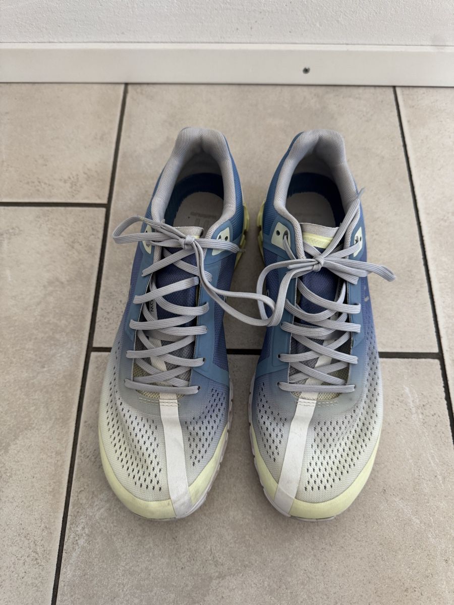 On Scarpe da uomo: On Cloudflow 3, Grösse 42.5 – Nuovo (secondo la descrizione) da Teufen AR venduto da chi_h55m 2