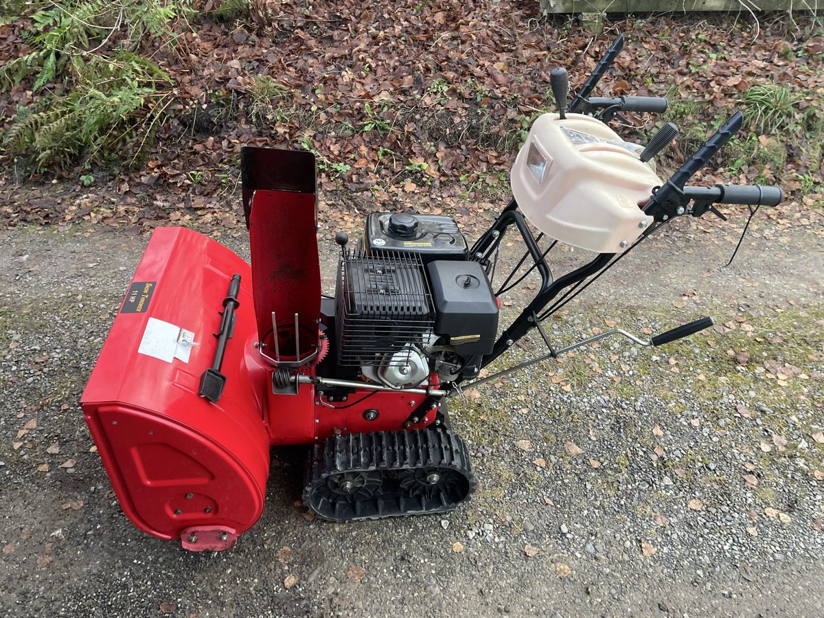Tutte le macchine: Snow Trowler Schneefräse mit Raupen – Usato da Menziken venduto da Lippi01 8