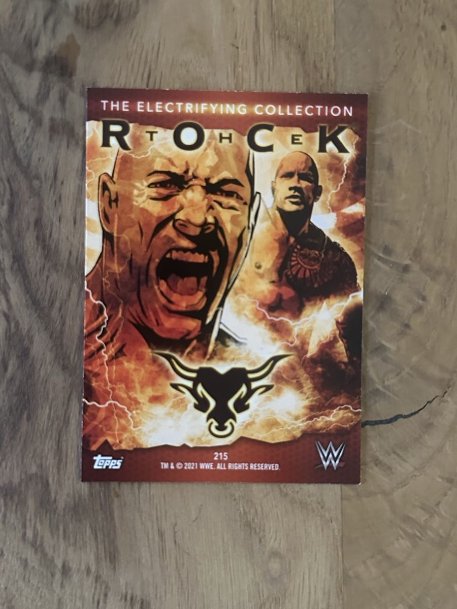 Topps Carte collezionabili: The Rock Topps WWE Electrifying Collection – Nuovo (secondo la descrizione) da Luzern venduto da LuzernTCGLab 1