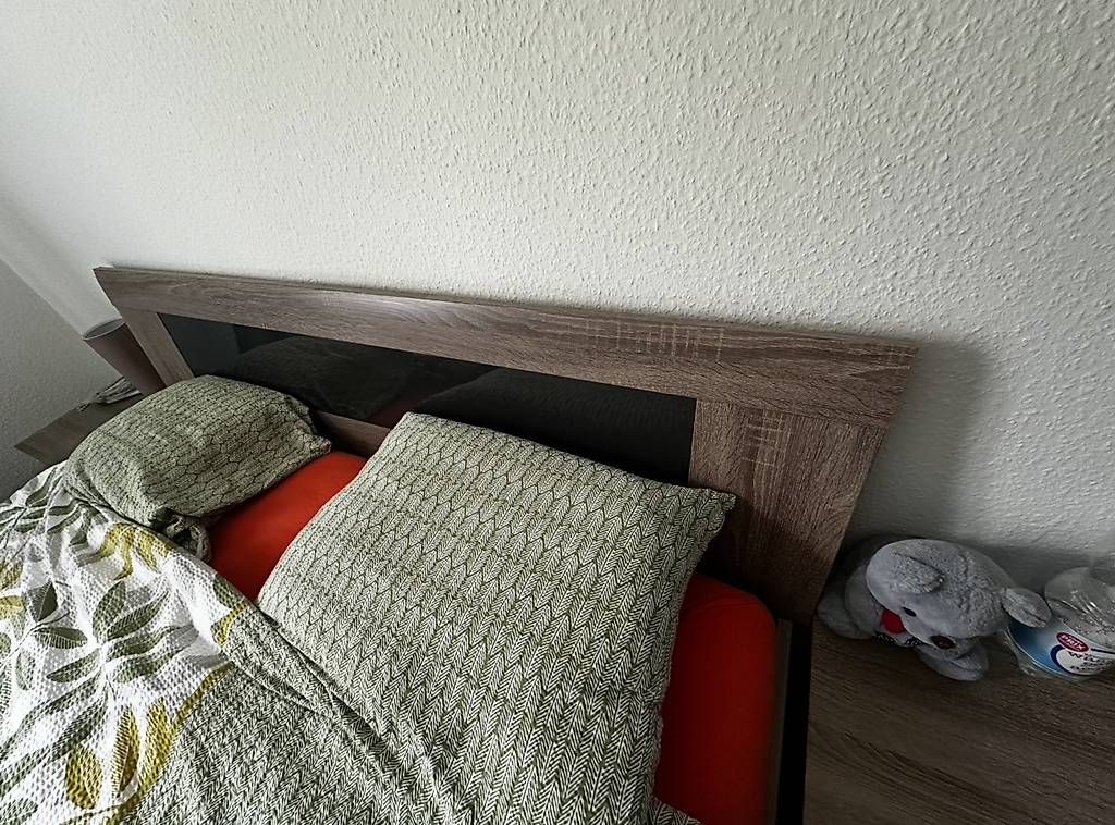 Lits: Chambre à coucher – D'occasion à La Chaux-de-Fonds par mar_ts5d 1
